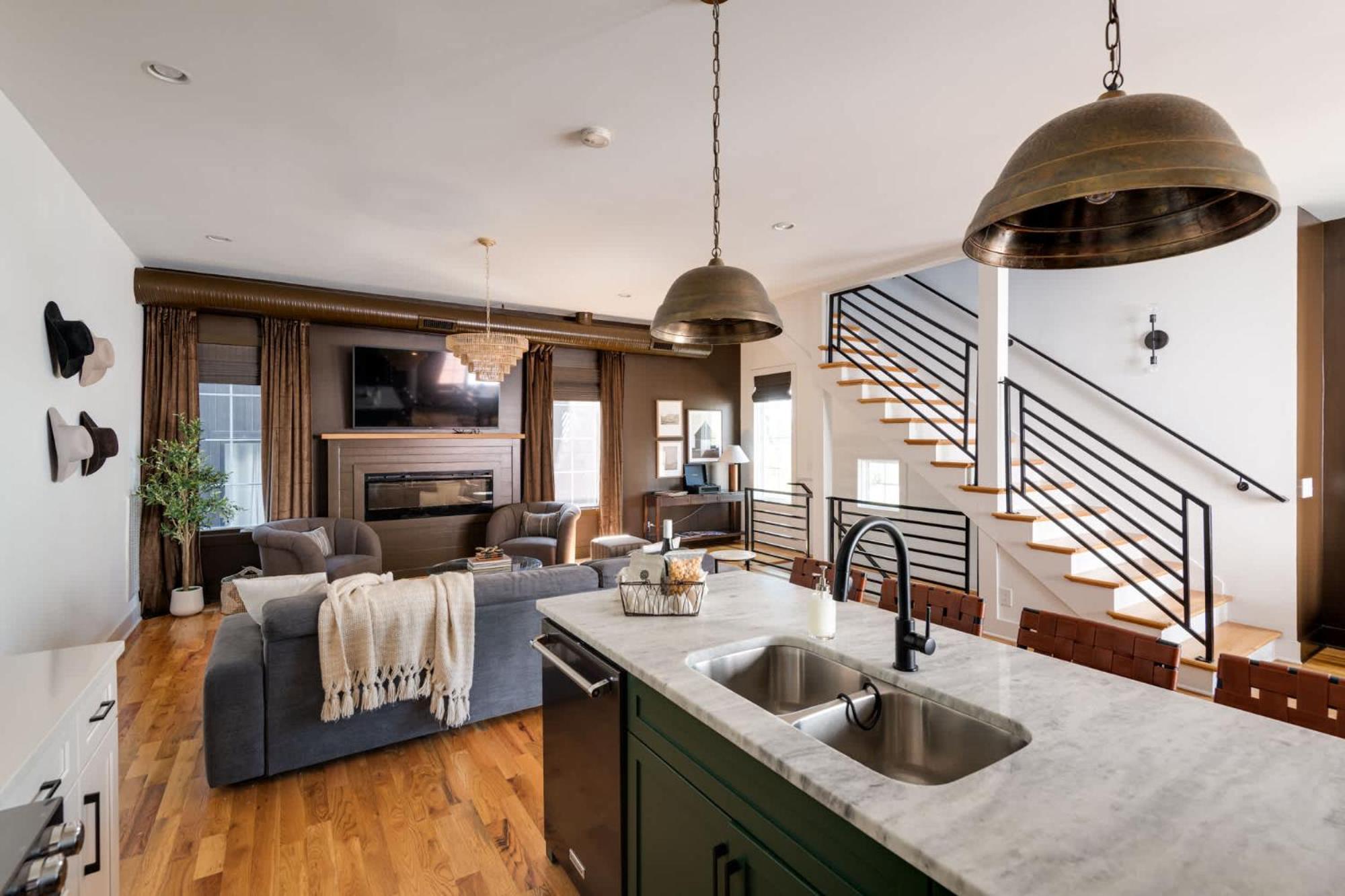 The Gambler - 9 Beds And Mins To Downtown *
