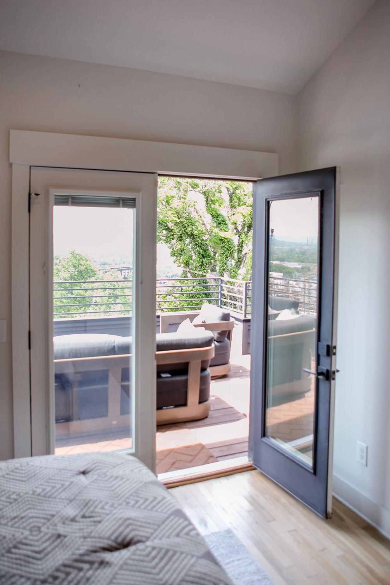 The Urban River - 4br Getaway *
