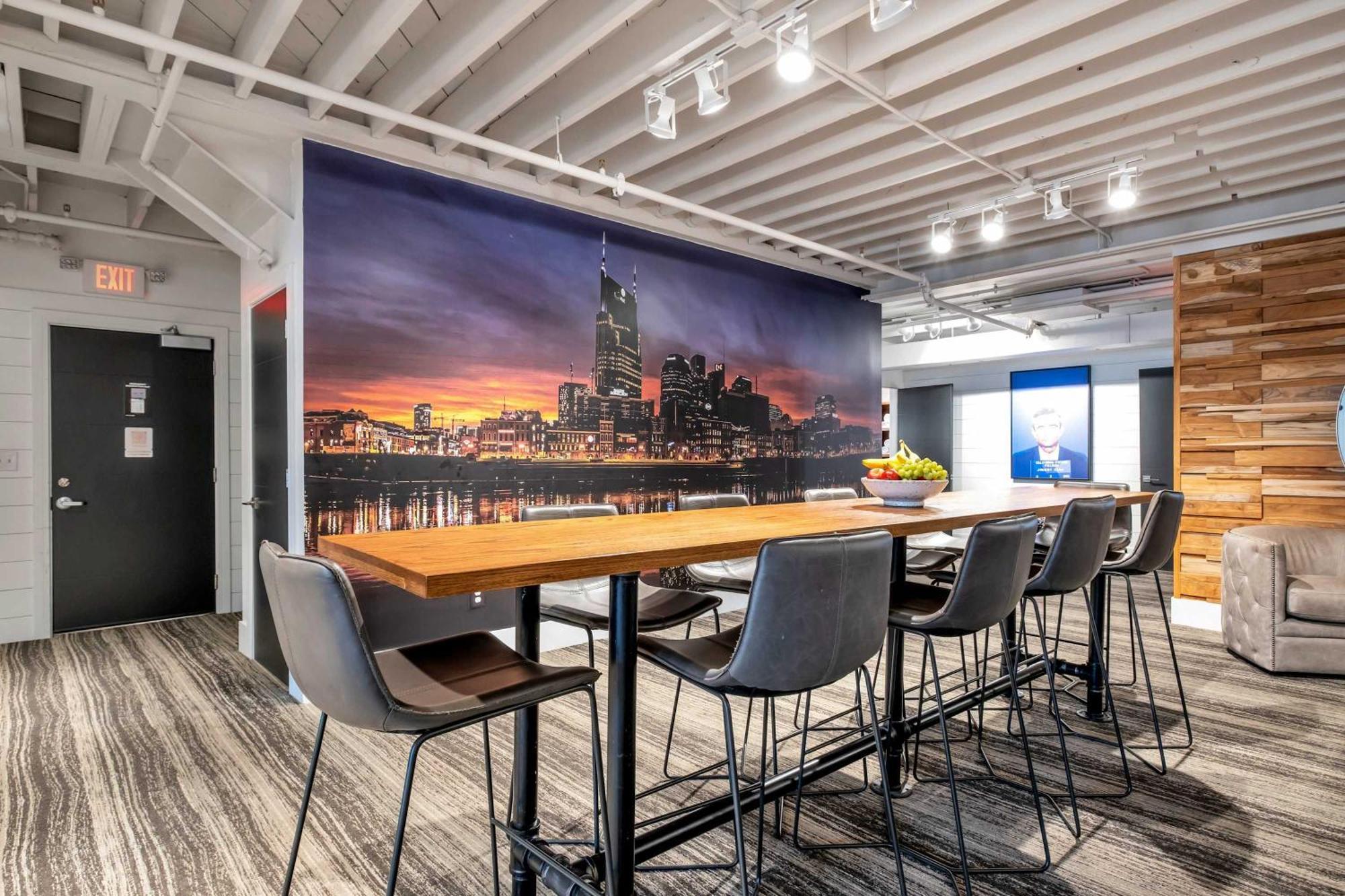 Skyline With Penthouse & Rooftop Deck 6br By Maddox Nashville
