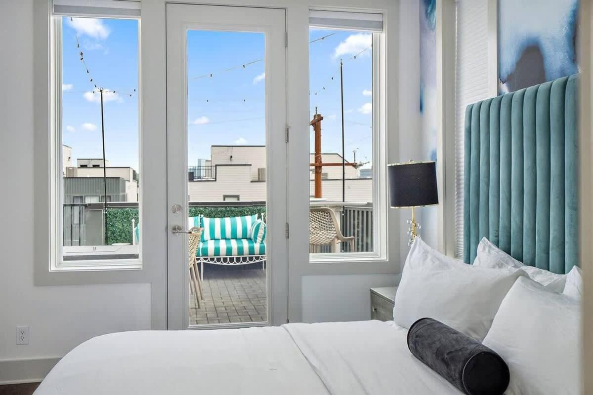 The Southern Lady & Gentleman - Rooftop Patios * Nashville