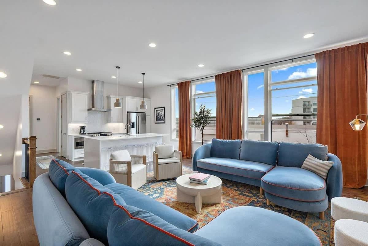 The Southern Lady & Gentleman - Rooftop Patios Holiday home Nashville