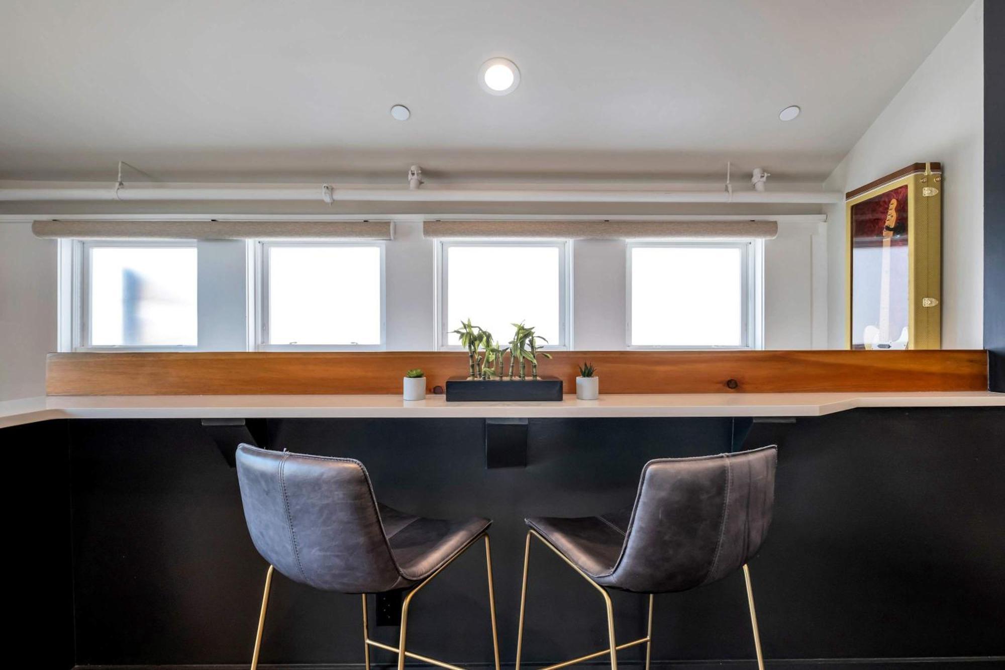 Skyline With Penthouse & Rooftop Deck 6br By Maddox Apartment Nashville