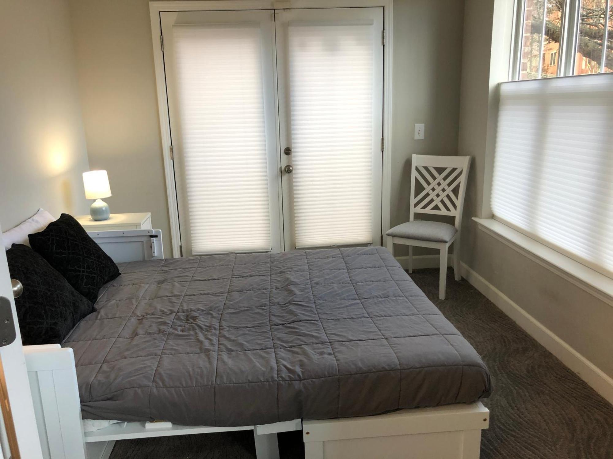 The Elliott By Local Holiday home *