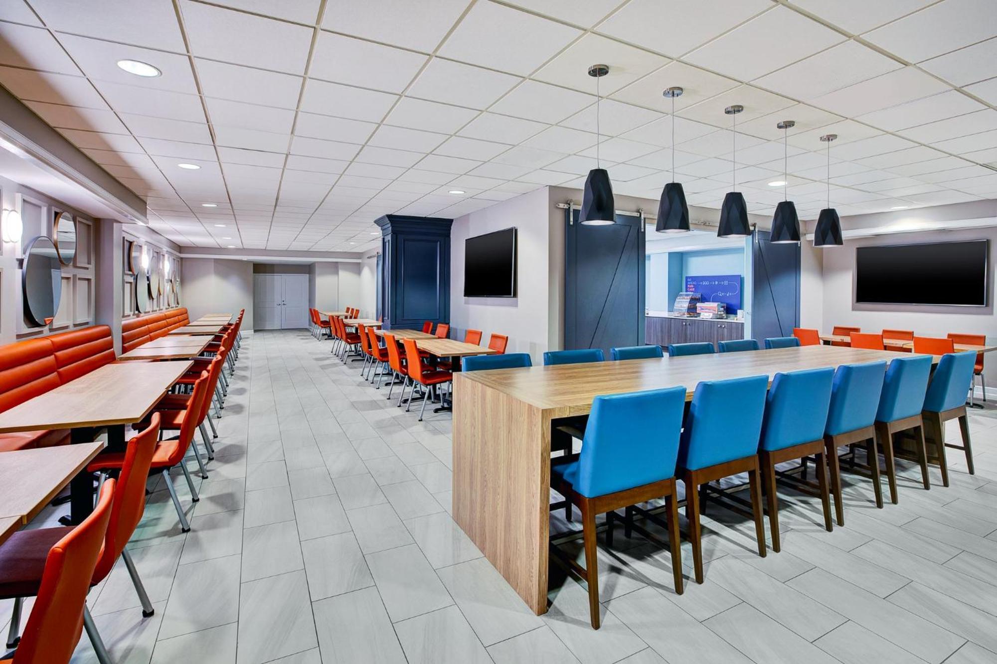 Hotel Express Nashville-downtown - Broadway By Ihg 3*