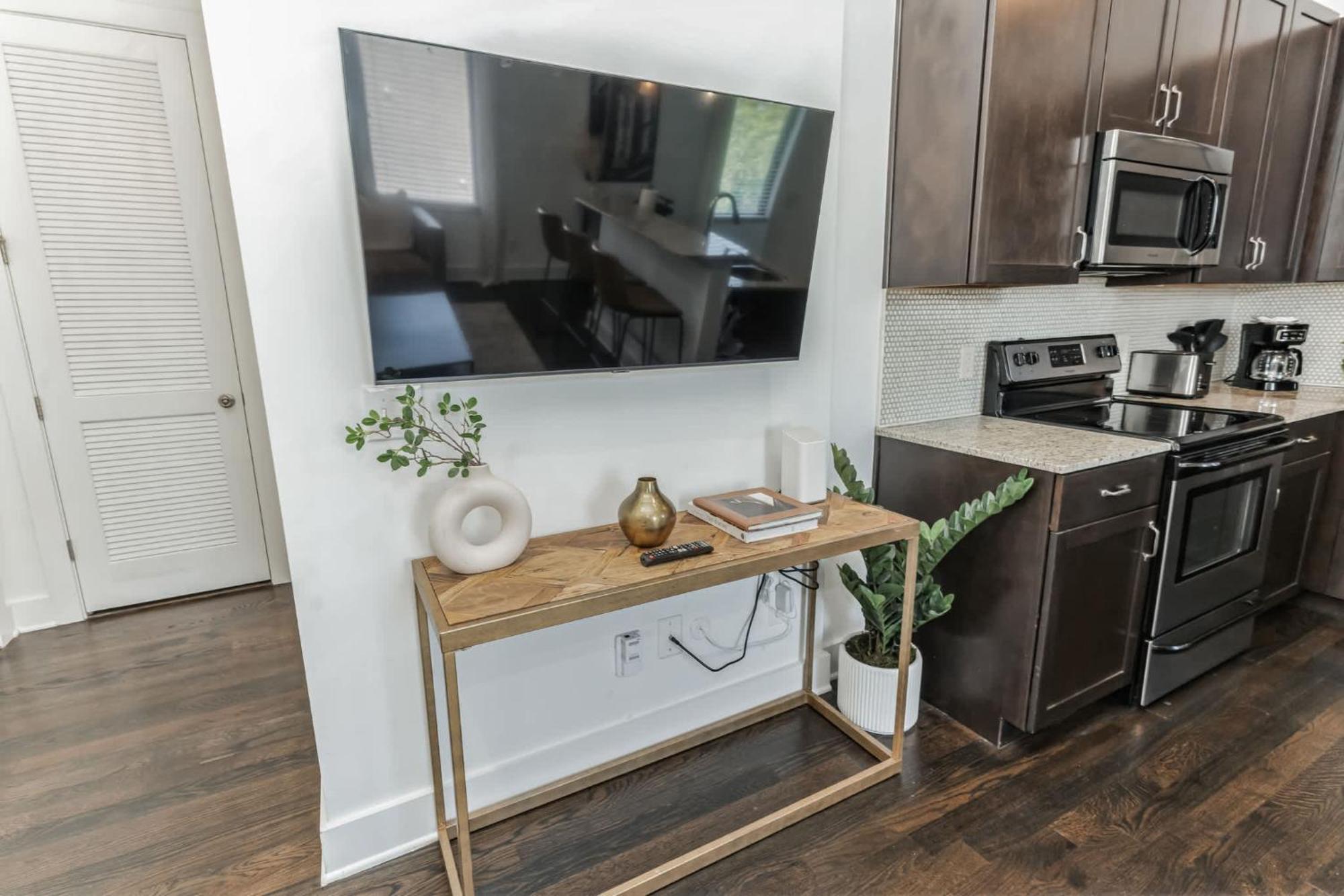 Couple's Retreat Near Vanderbilt Holiday home Nashville