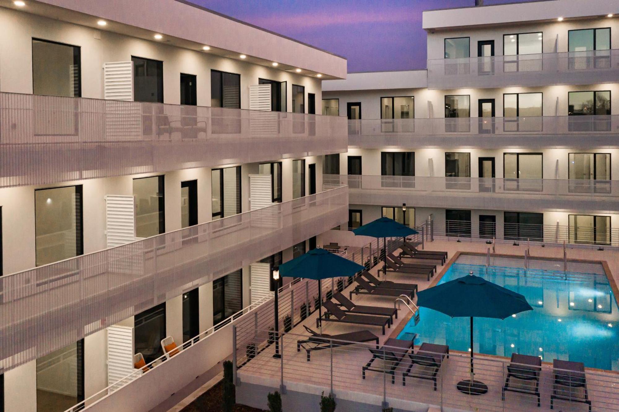 Illume 206 Apartment