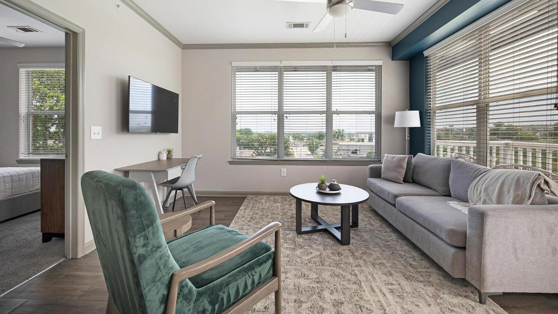 Landing Stunning 1bd Pool Clubhouse * Nashville