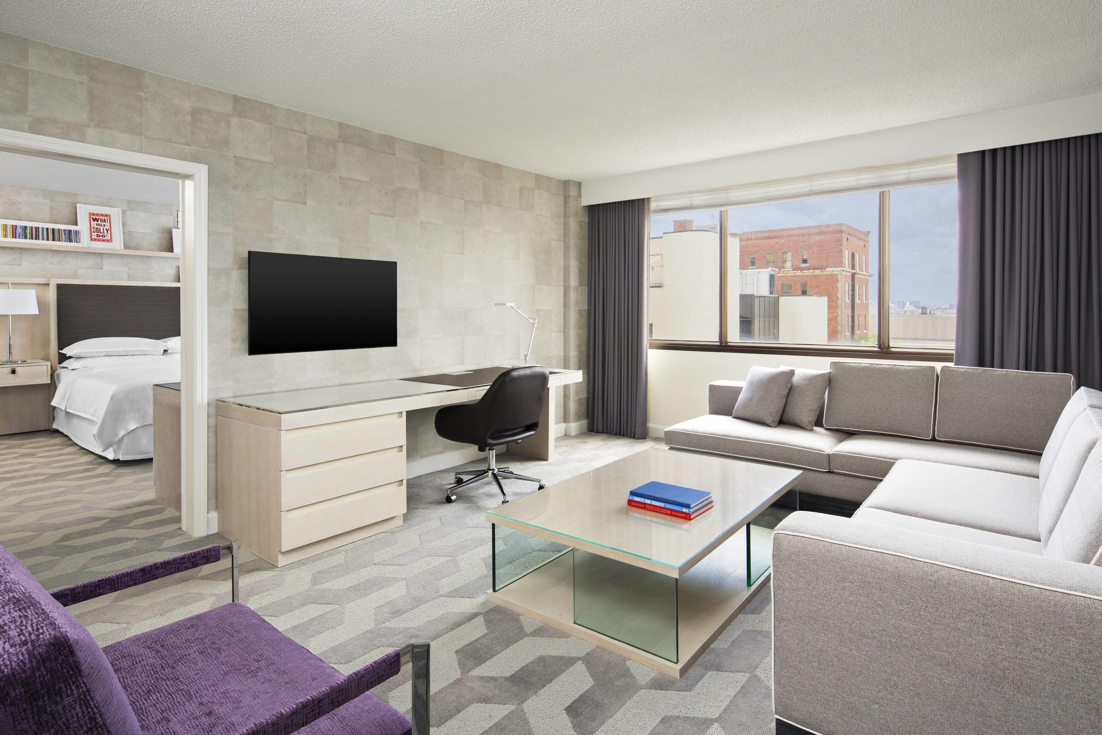 Sheraton Grand Downtown Hotel