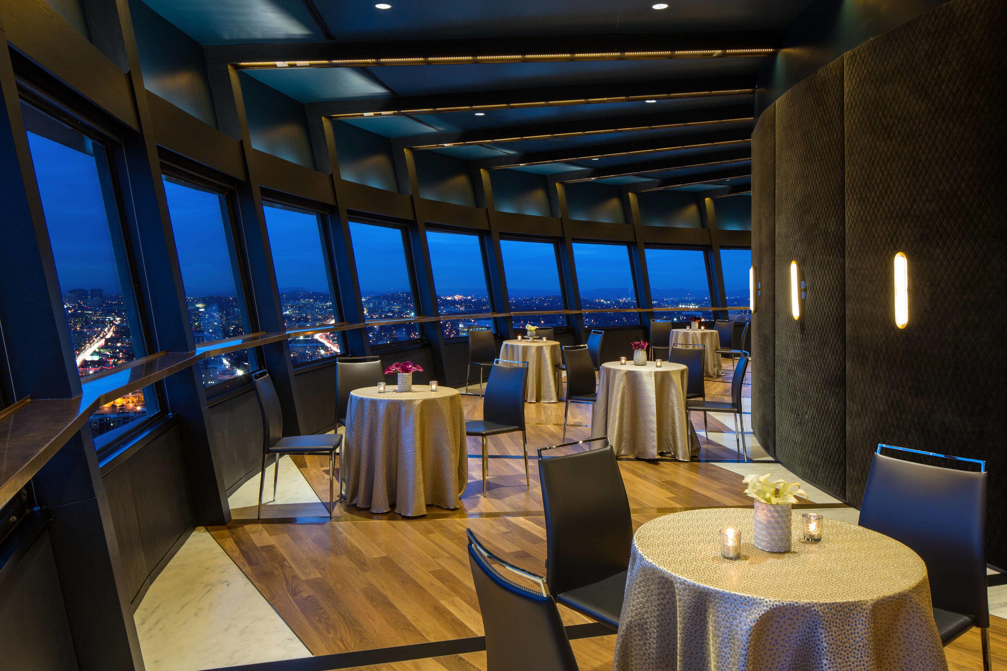 Sheraton Grand Downtown Hotel 4*