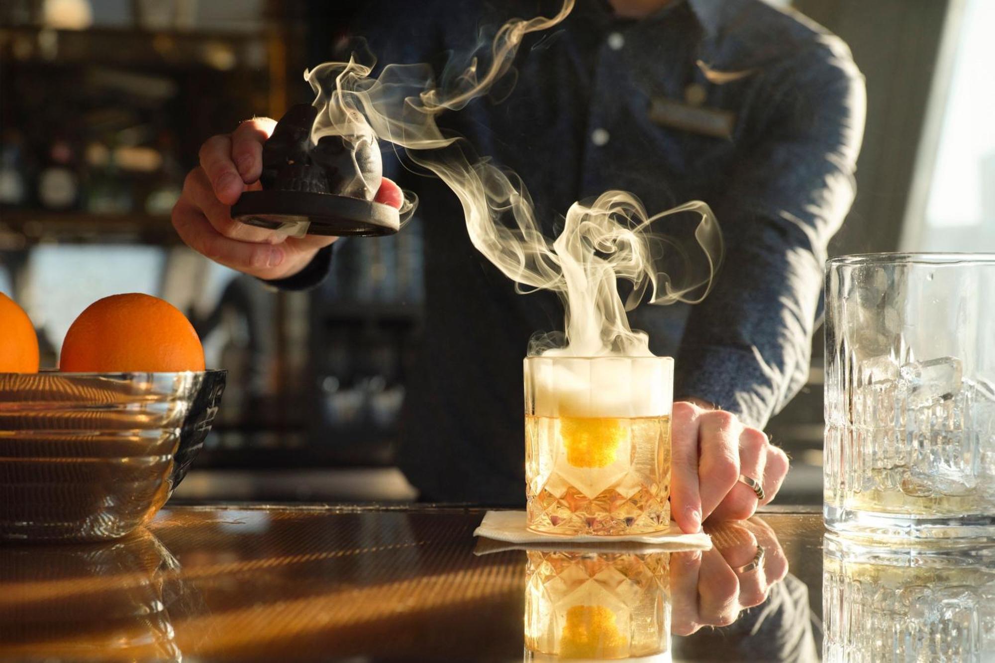 Sheraton Grand Downtown Hotel 4*