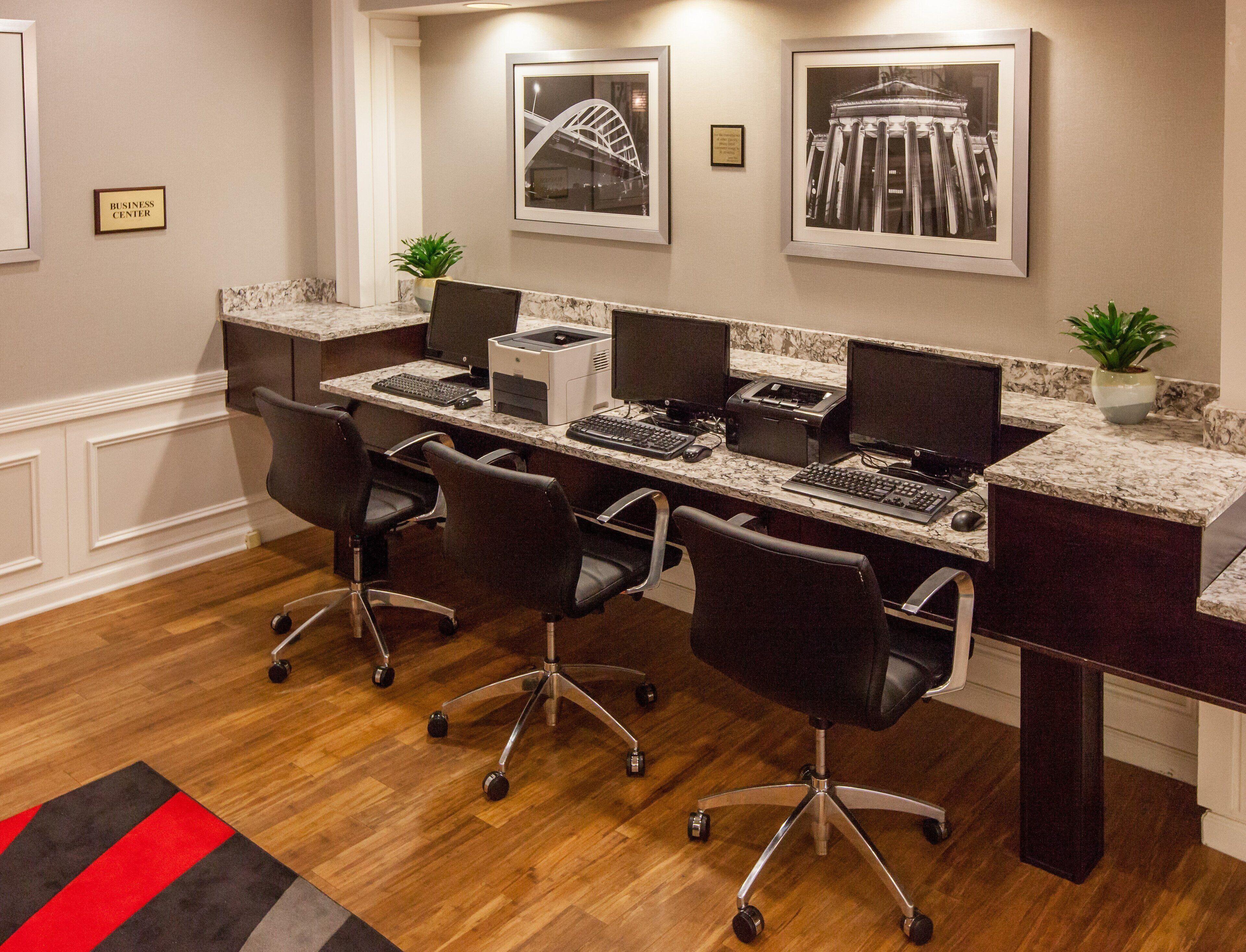 Hotel Express Nashville-downtown - Broadway By Ihg