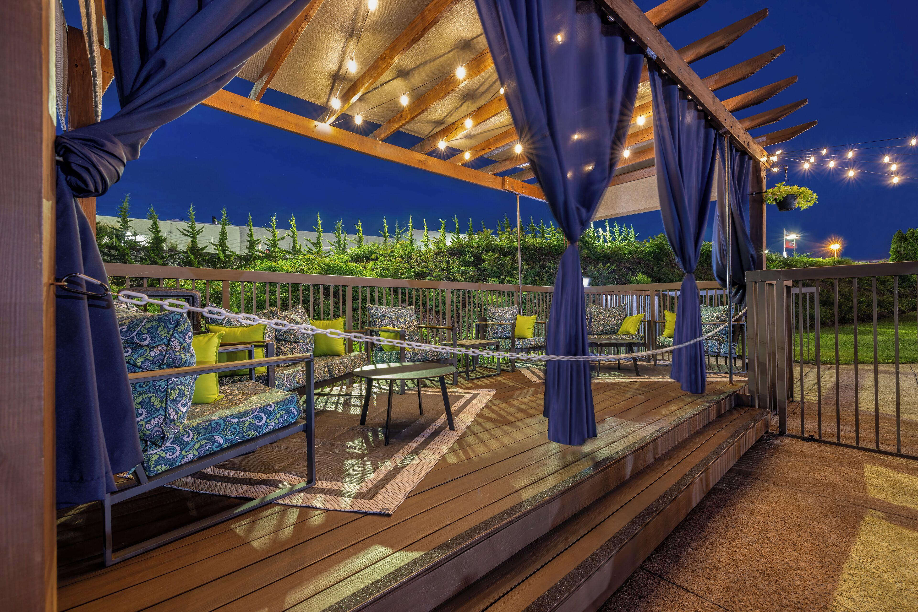 Delta By Marriott Airport 3*
