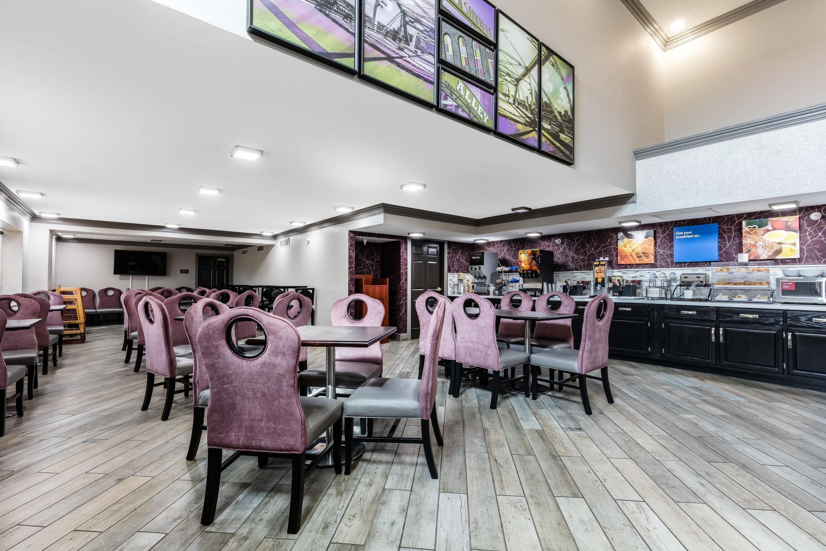 Hotel Comfort & Near Tanger Outlets I-24 Antioch