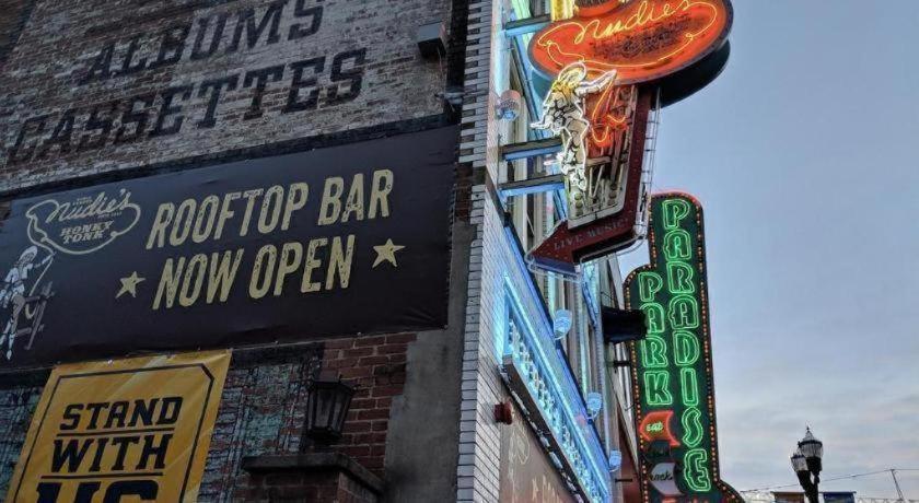 Downtown - Adults Only