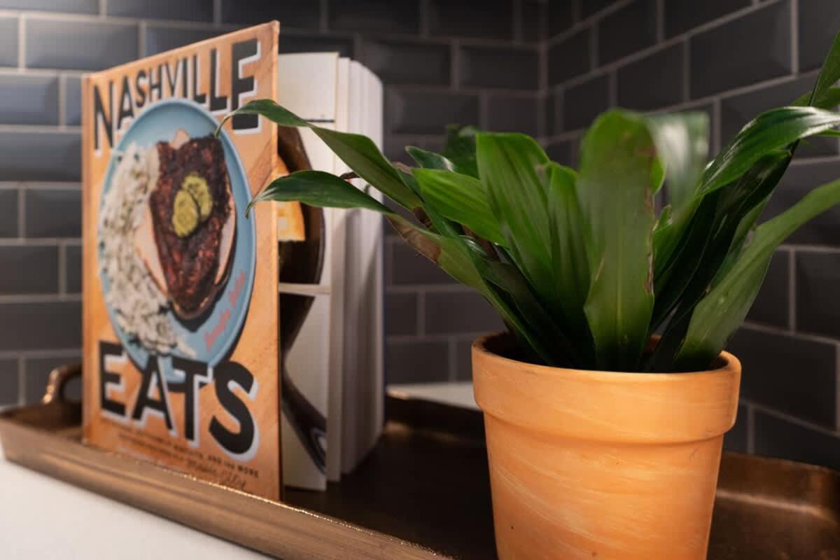 The Commodore By Local Holiday home *