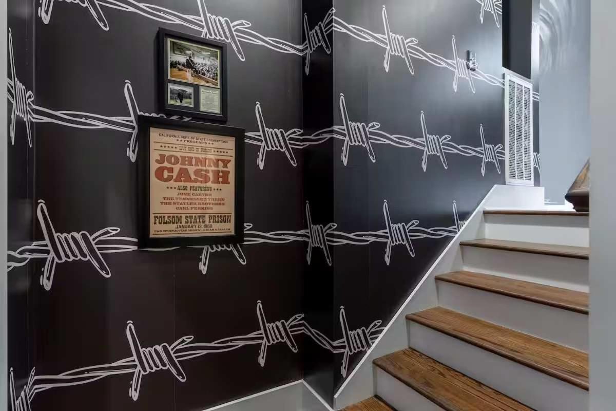 Cashs Speakeasy By Local *