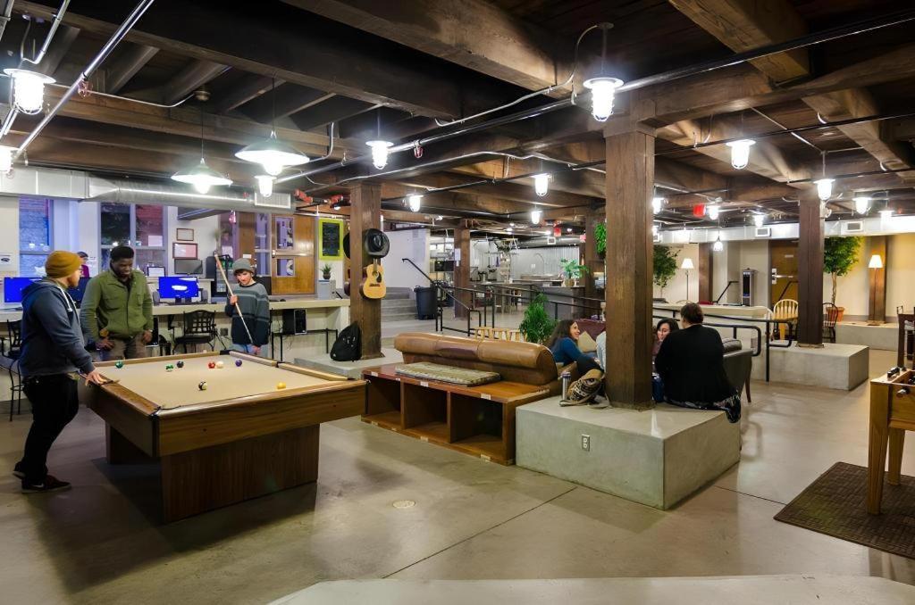 Hostel Downtown - Adults Only