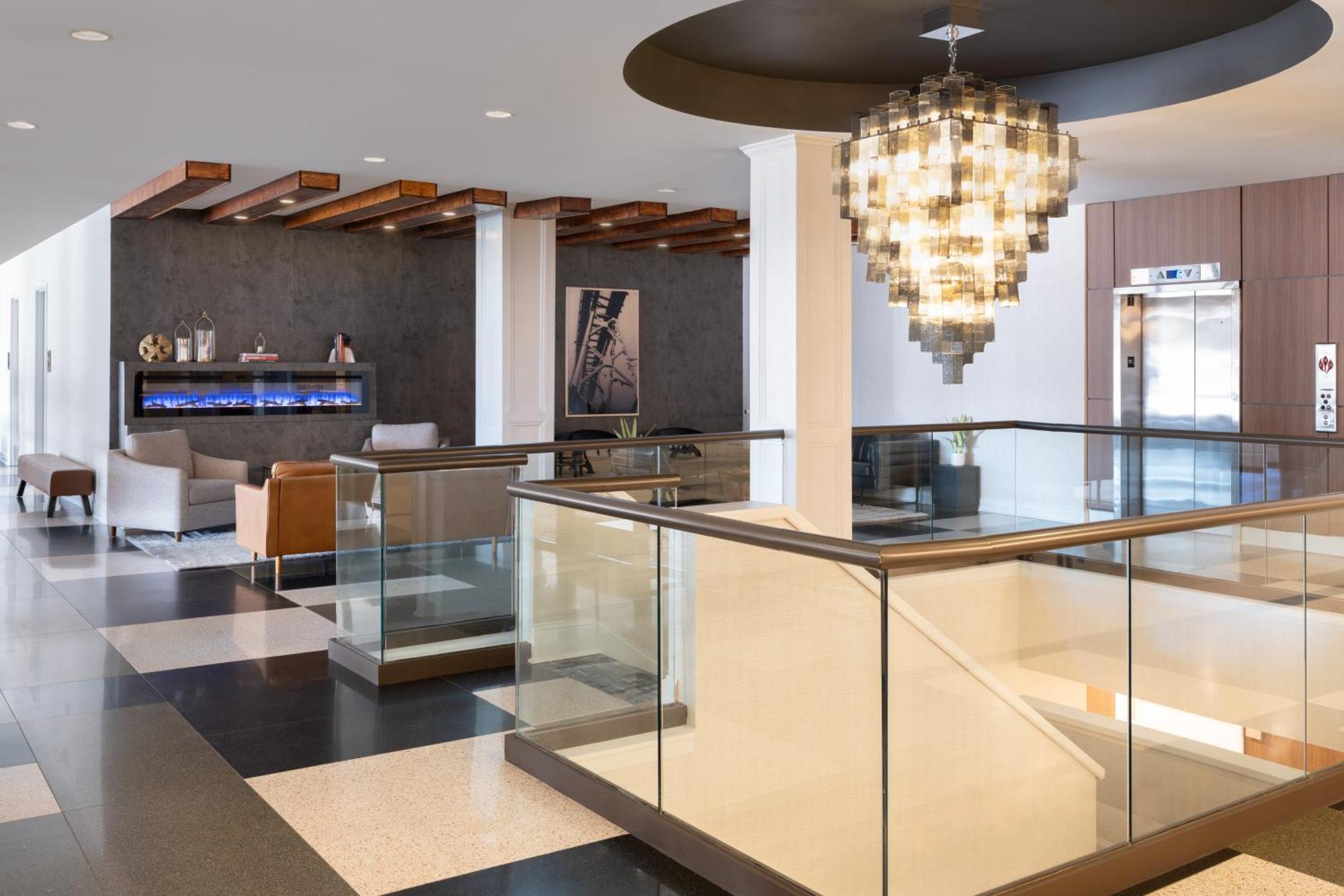 Hotel Delta By Marriott Airport Nashville