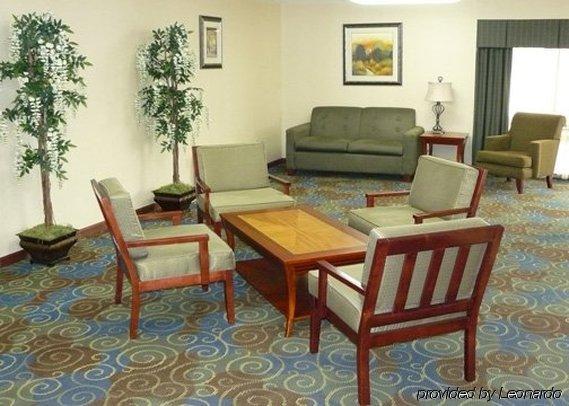 Spark By Hilton At Opryland 3*