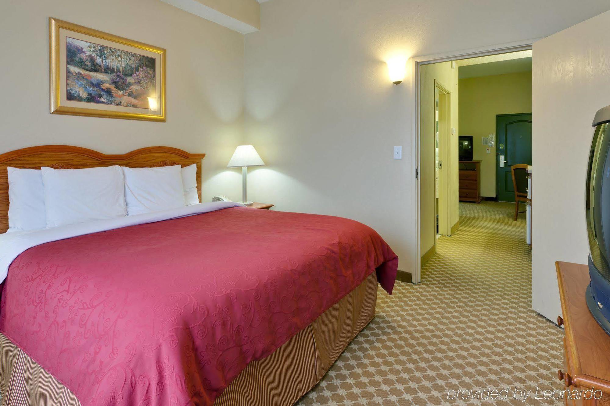 Hotel Country & By Radisson, Airport East, Tn Nashville