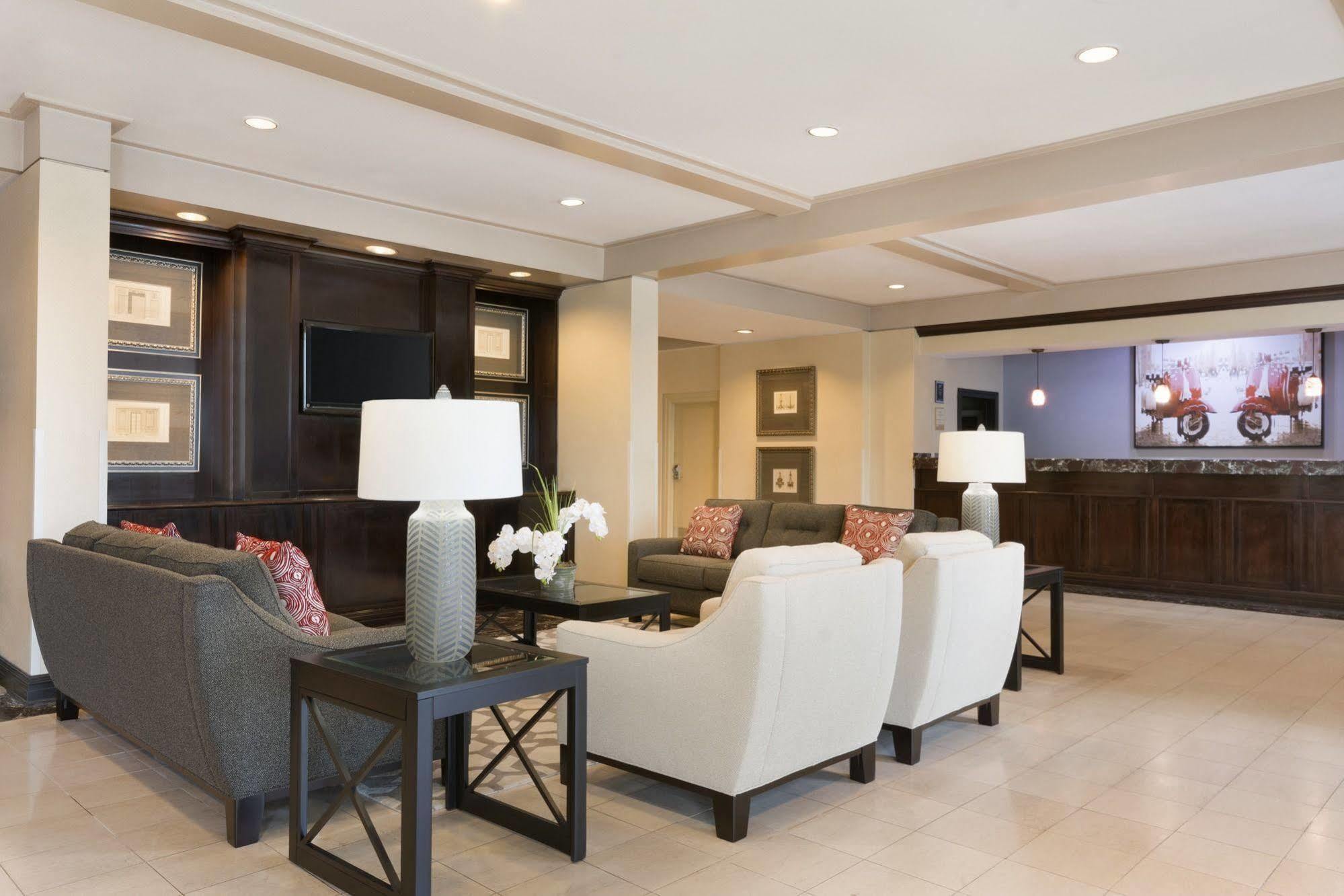 Hotel Radisson Airport