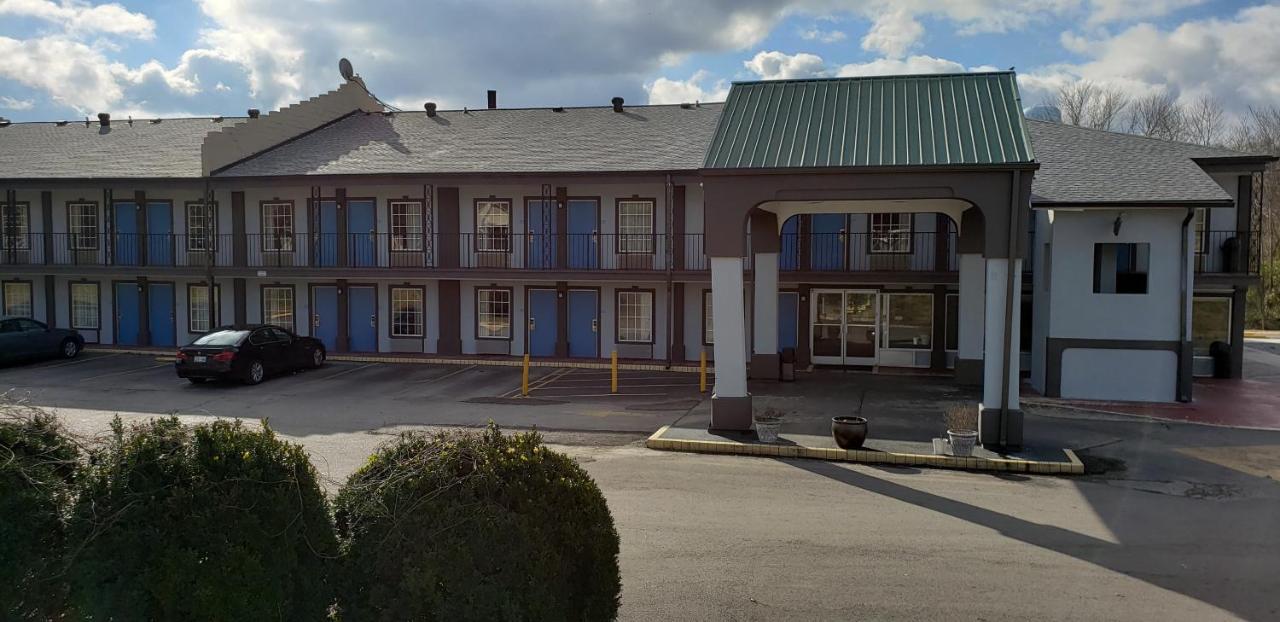 Vista And Airport East