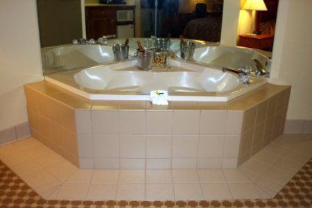 Hotel Country & By Radisson, Airport East, Tn