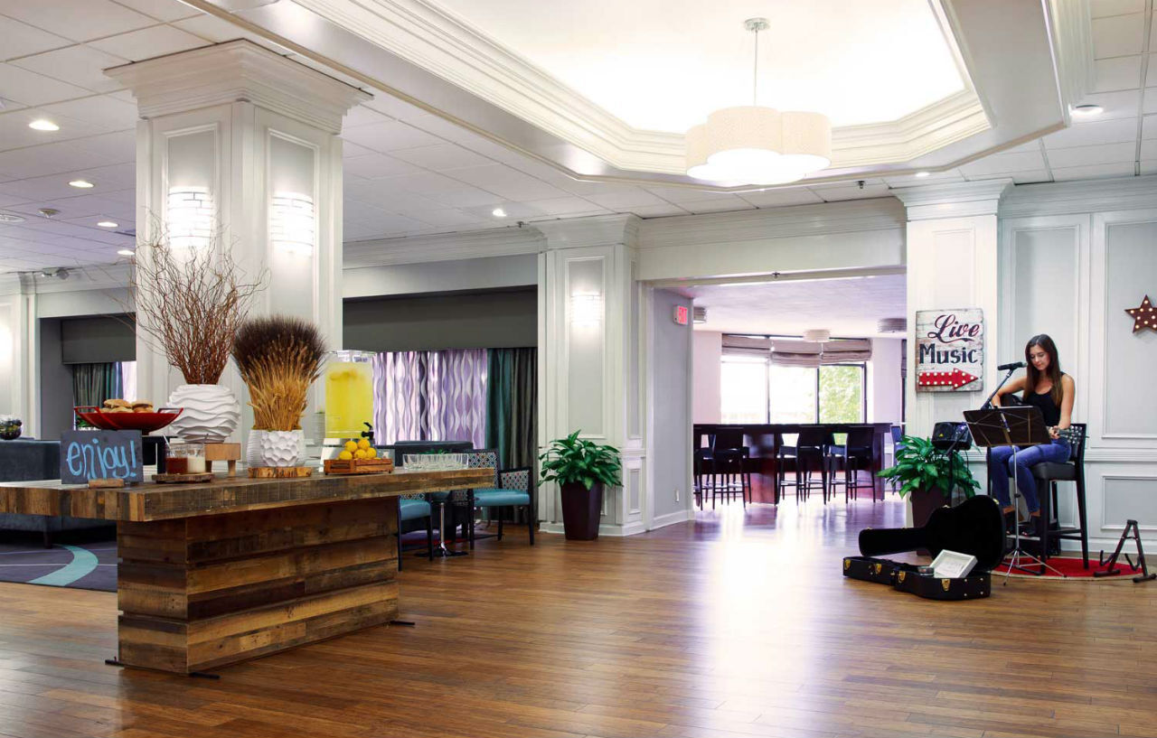 Express Nashville-downtown - Broadway By Ihg Hotel 3*