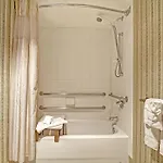 Hilton Garden Airport Hotel 3*