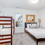 Park West 7