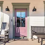 Southbound Stays - Country Cottage