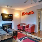 Apartment Heart Of Downtown/walk To Broadway & The Action/bars/music Venues/honky Tonks!