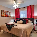 Heart Of Downtown/walk To Broadway & The Action/bars/music Venues/honky Tonks! Apartment