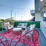 The Duo - 24 Beds & Stunning City Views Book Now