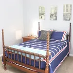 Log Cabin Close To Percy Preist Lake