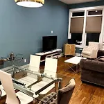 Holiday home The Painted Muse I Stylish 3br With Rooftop Hot Tub In East Nashville