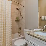 The Painted Muse I Stylish 3br With Rooftop Hot Tub In East Holiday home *