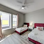 Lyric At Cleveland Park Lyric Manor