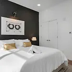 Holiday home Upscale Cozy With Pool, Patio, Parking Nashville