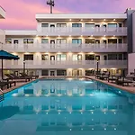 Unique With Pool, Patio, Parking Holiday home Nashville