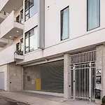 Holiday home Unique With Pool, Patio, Parking