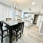 Hidden Gem 10 Min From Downtown *