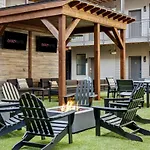 Two Cozysuites Spacious Music Row Condos With Parking