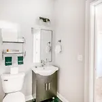 Two Cozysuites Spacious Music Row