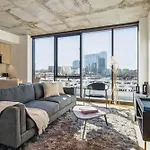 Contemporary City Living In Apartment Nashville