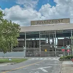 Walk To Broadway Riverfront With Pool Apartment *