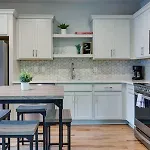 Townhouse - Walk To Food, Near Downtown!