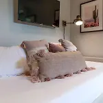 Holiday home Townhouse - Walk To Food, Near Downtown!