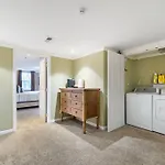 Holiday home Hillside Hot Tub Hideaway! King Bed / Fire Pit