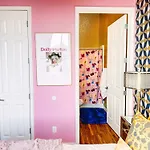 Dolly's Art Deco - Luxe Near Broadway Holiday home Nashville